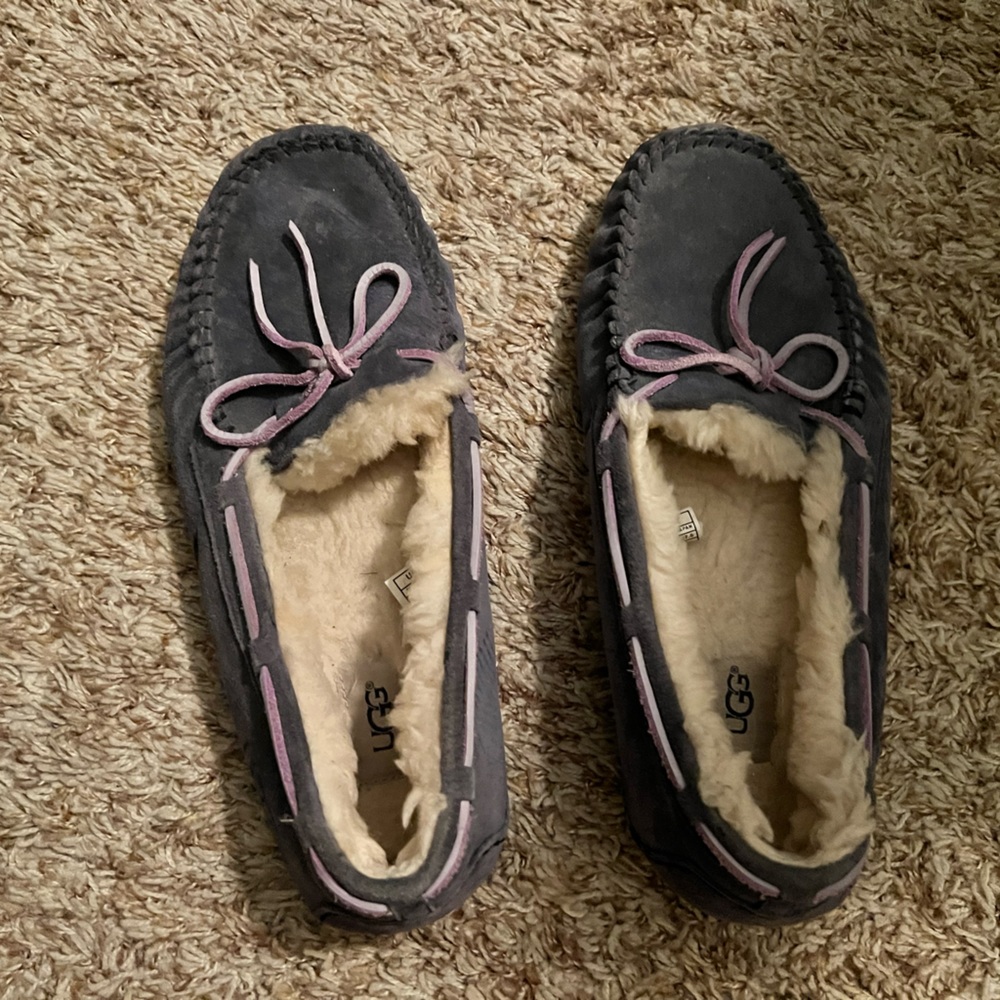 Ugg moccasin
